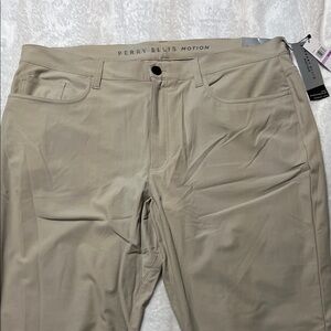 Perry Ellis 38x30 Motion Performance Stretch Pants. Stone New